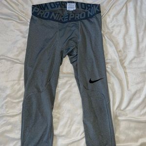 Nike compression leggings